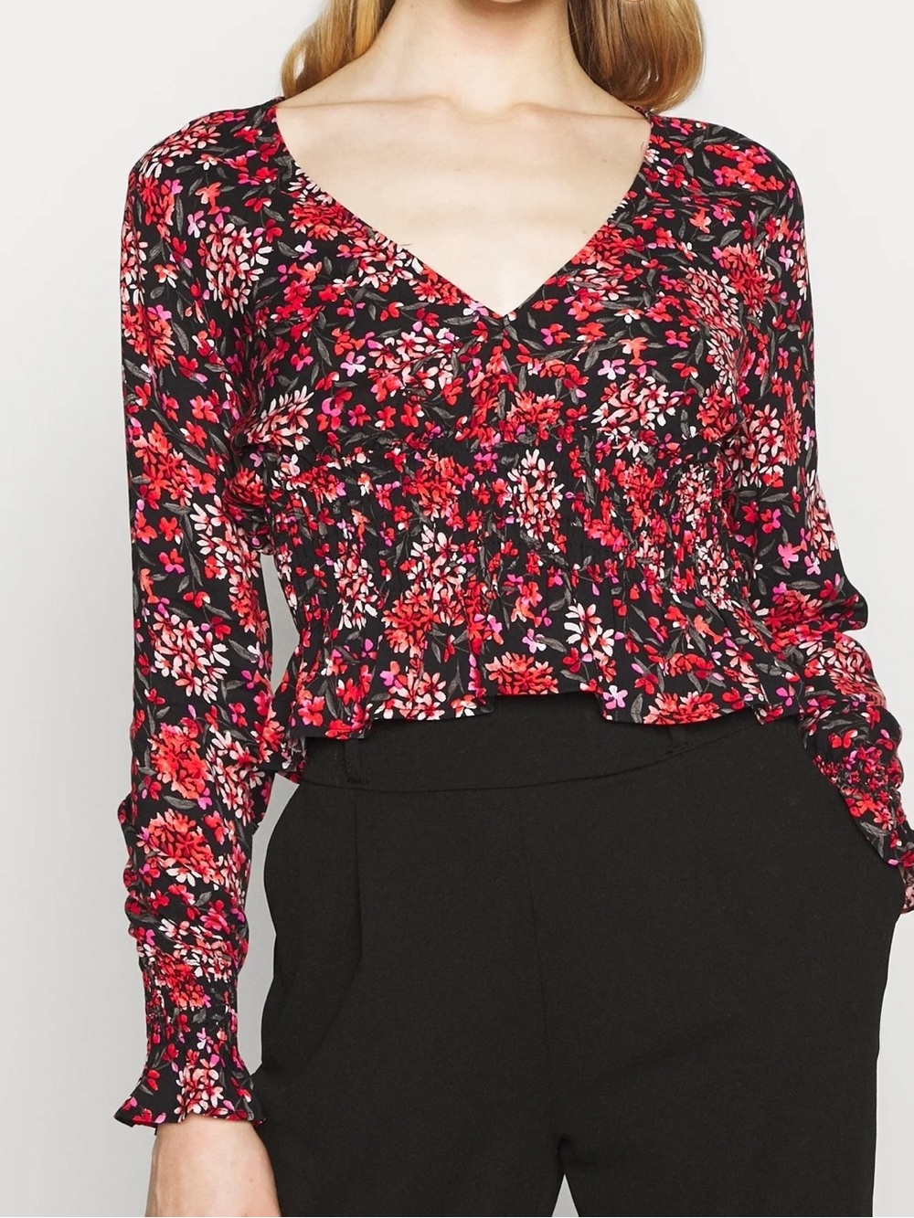 Topshop Floral V-Neck Smocked Peplum Top - Black/Red  Medium/8